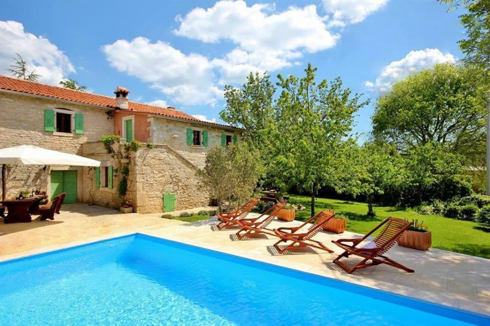 Villa Violica, Karnevali Žminj Extérieur photo